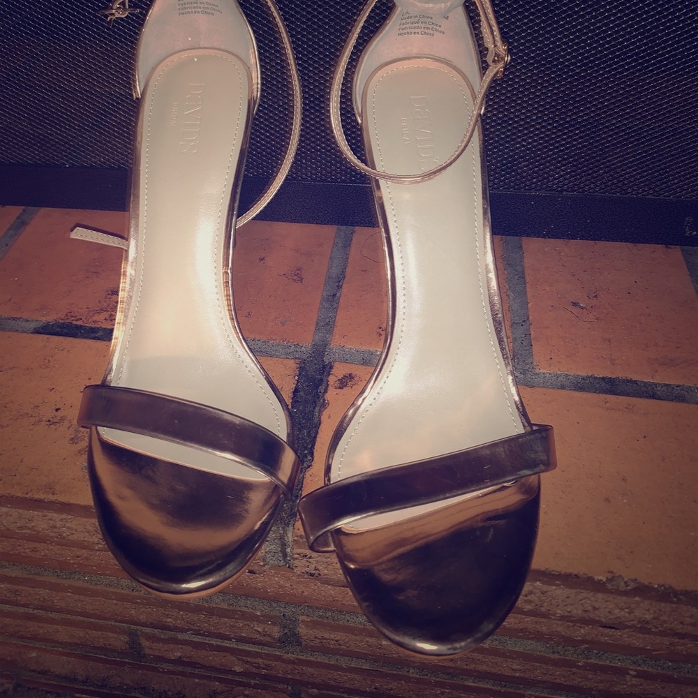 Rose gold heel